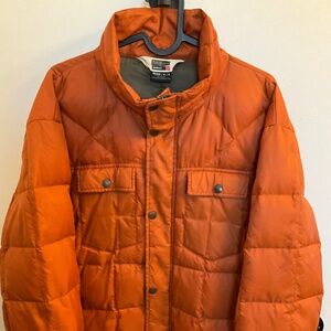 Quiksilver ghost tree 80% down 20% feather quilted jacket in orange, size medium